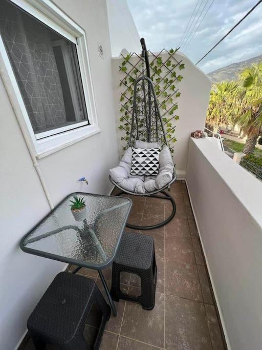 Beach Apartment Edem First Floor Периволос Экстерьер фото