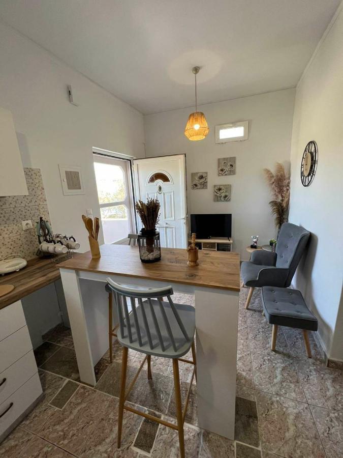 Beach Apartment Edem First Floor Периволос Экстерьер фото